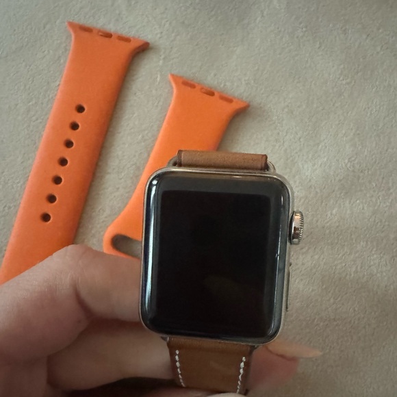 Hermes Apple Watch Series 3 with Brown Leather Strap and Orange Band - Picture 2 of 5